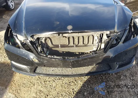 2012 Mercedes-Benz E 350 z USA, uszkodzony, nr VIN WDDHF5KB2CA569451